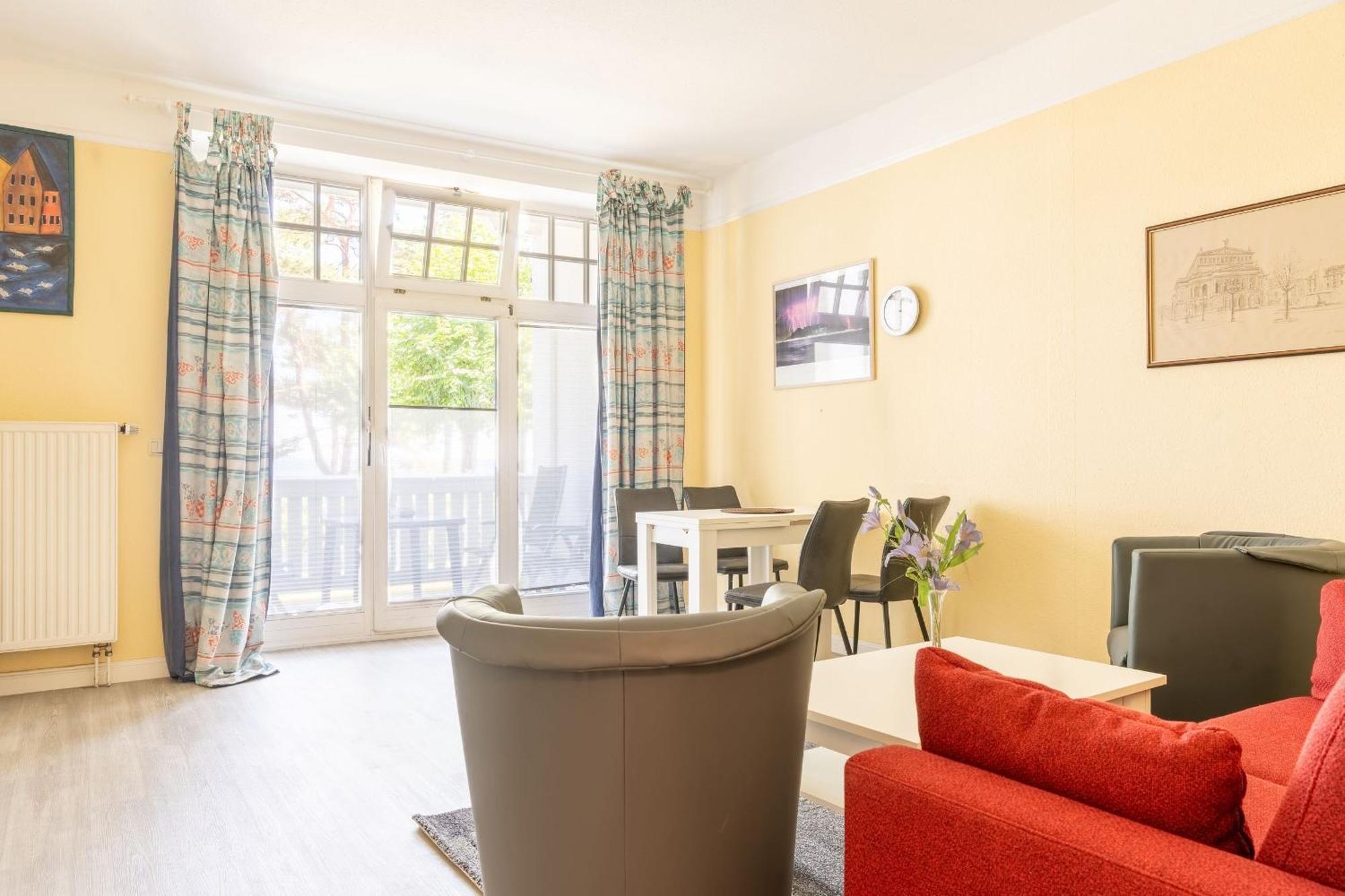 Strandidyll 3, Balkon Mit Meerblick Villa Ostseebad Binz